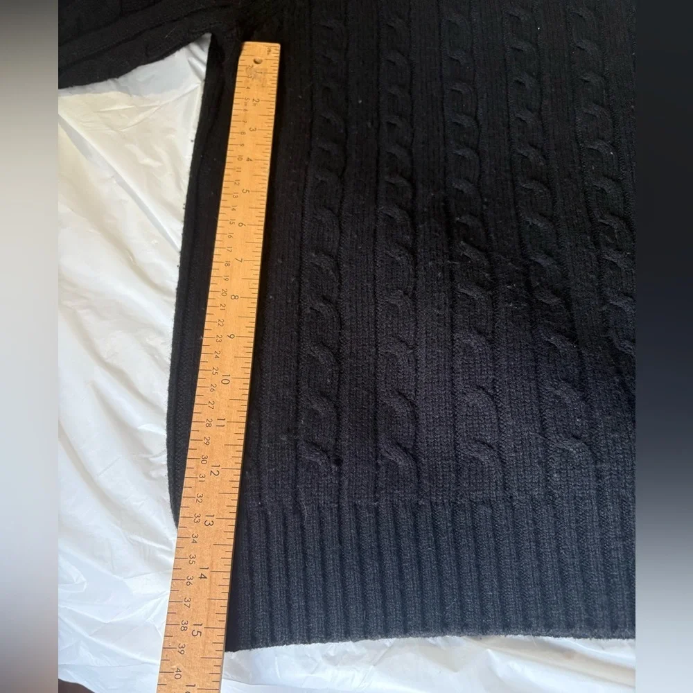L.L. Bean vintage mens black cable knit sweater wool size medium - Picture 5 of 7